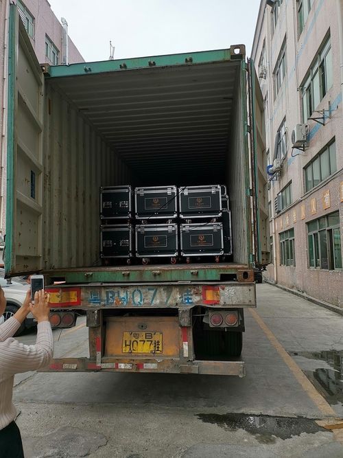 Tin tức công ty mới nhất về Đơn đặt hàng lớn từ Qatar 130 vuông vuông p4.81 cong 500 * 500mm