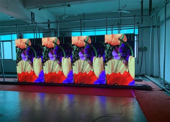 Bức tường TV thuê LED trong nhà, mô-đun màn hình LED 3-in-1 Tiêu chuẩn FCC UL