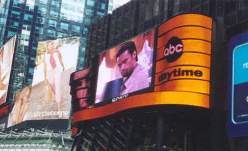 Bức tường ngoài trời COB P0.9 màn hình LED IP65 Nationstar diode, nguồn cung cấp điện Meanwell 800W / m2