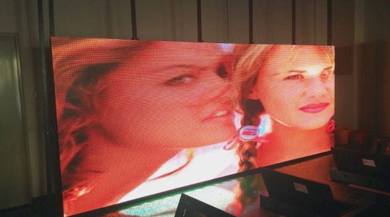 Quảng cáo COB P2.5 IP65 LED tường màn hình sân khấu hiển thị trong nhà Độ sáng 800, 3G WIFI