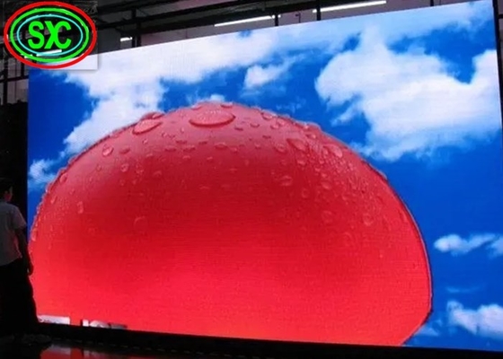 Màn hình LED ngoài trời P10mm RGB với IP65 Chống thấm nước trên hồ bơi IP65