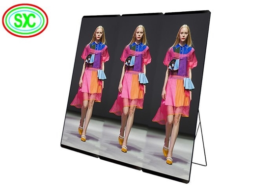 P2.5 P2.6 Đường đứng LED Bảng hiển thị poster bán lẻ đầy màu sắc P3 Epistar Chip