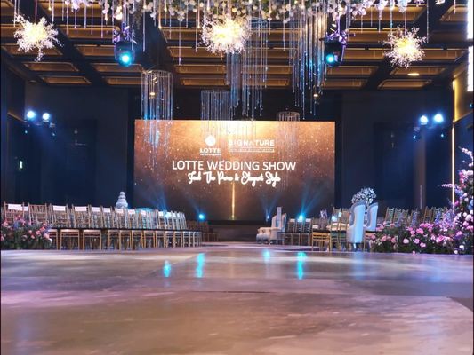 Giá tốt Trong nhà P3.91 Độ phân giải cao LED Video Wall Hd cho TV Studio Stram Video Live trực tuyến