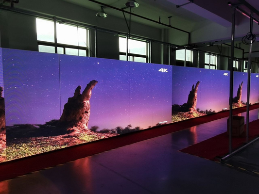 P5 SMD Indoor Full Color LED Rental Screen Cho Sân vận động bóng đá 64x32 Dot Matrix / Tương thích với môi trường