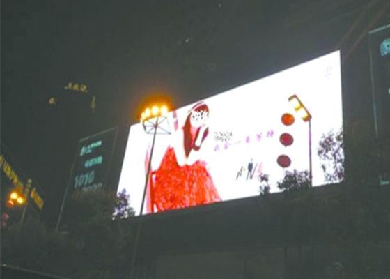 Màn hình LED ngoài trời P8 Full Color Module 8mm SMD3535 IP65