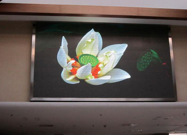 Indoor P5 Rental LED Display Độ phân giải cao Độ mật độ pixel 43222 640mm x 640mm bảng hiển thị LED đầy màu
