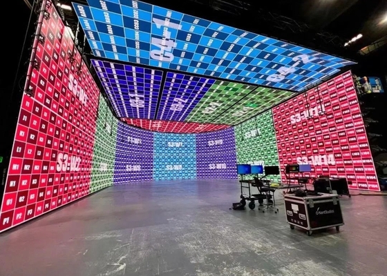 Hiển thị nhôm đúc treo chống nước 1/8 quét 10000 pixel / M2 SMD LED Display P10