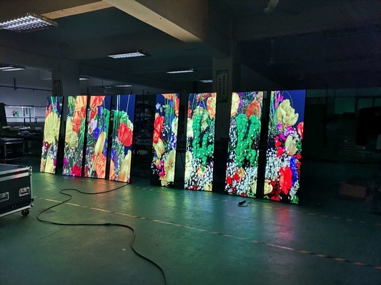 Màn hình poster màn hình quảng cáo thẳng đứng P2.5 Small Pitch Smart Indoor 1R1G1B HD LED Screen
