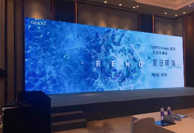 Nội thất P4 LED Flexible Film Group Full Color Slim 62500 điểm / mét vuông