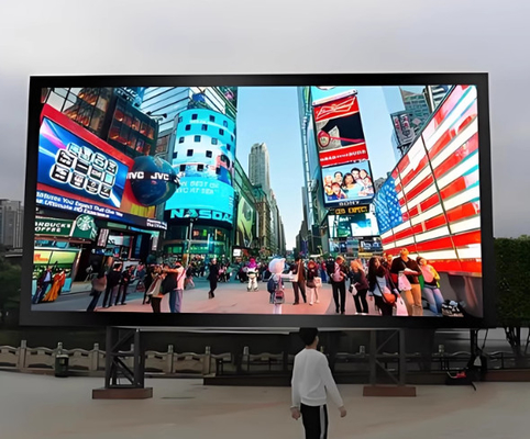 Pixel thực 1R1G1B Điểm số LED Billboard với và 860w / m2 Chi tiêu điện trung bình