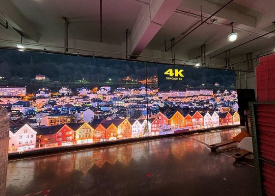 Giá tốt Màn hình nhôm đúc thô nội thất HD Video quảng cáo cho nhà thờ cưới nhà ga 9500K P4.81 Màn hình LED trong suốt trực tuyến