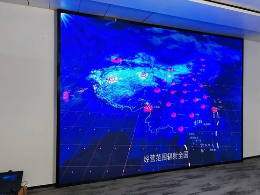 Màn hình LED Poster P3.91 trong nhà siêu mỏng di động với chân đế gập COB