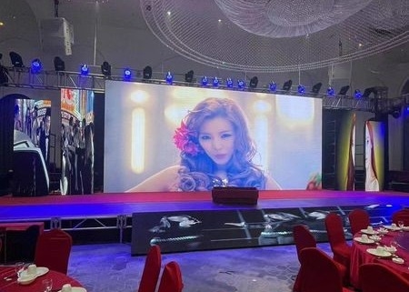 Cho thuê RGB HD Quảng cáo màn hình LED HD chống nước 100000 giờ