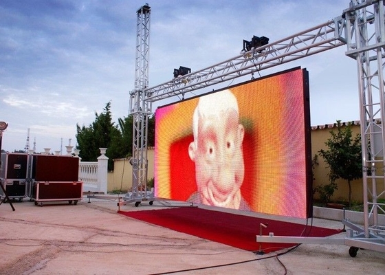 Small Pitch P2.5 Outdoor Advertising LED Billboard Độ sáng cao màn hình LED đơn &amp; hai màu độ cao