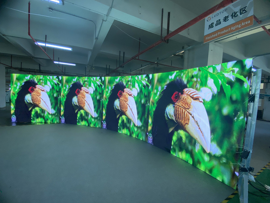 Màn hình nội thất Quảng cáo màn hình LED P2.5 Tỷ lệ làm mới cao HD 160000 chấm màu đơn và hai màu mà không có bóng ma