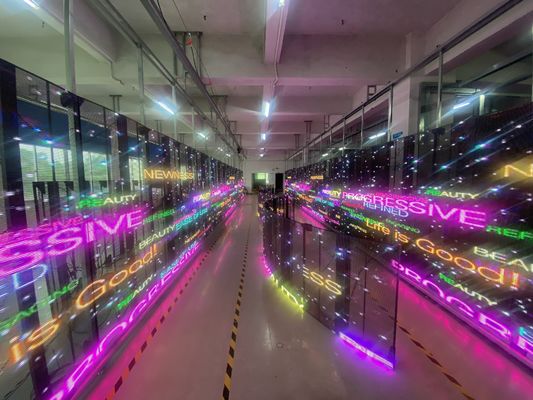G3.91-7.82 Ultra Thin Full Color Transparent Video Wall SMD2525 IP54 Thời gian sử dụng dài
