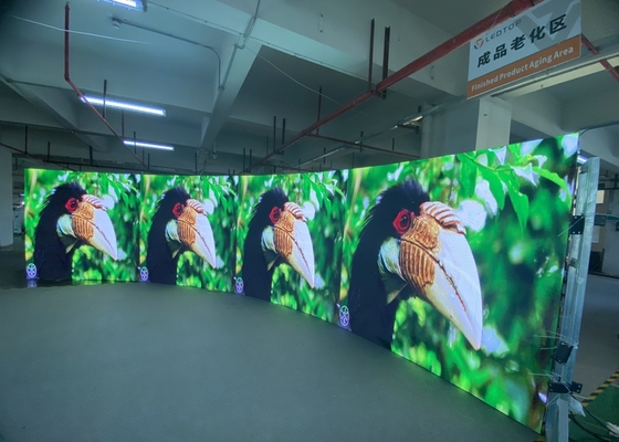 Lồng nhôm đúc HD Mô-đun linh hoạt trong nhà COB P2.5 P2 Mô-đun LED linh hoạt cho màn hình quảng cáo