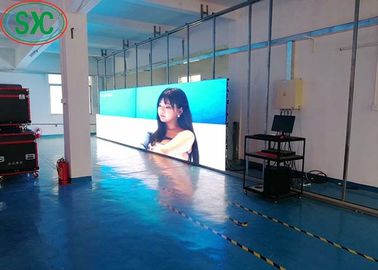 P2.5 Màn hình LED màu đầy đủ trong nhà với thùng nhôm đúc chết 576X576mm Bảo hành ba năm