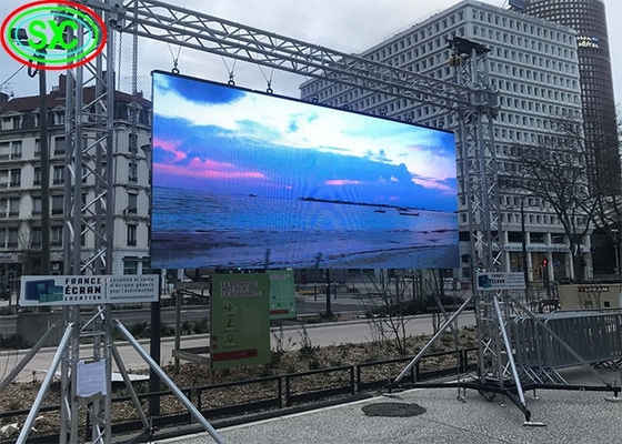 Màn hình nhôm đúc đúc chống nước RGB DIP P16 màn hình LED ngoài trời đầy màu 500 * 1000mm
