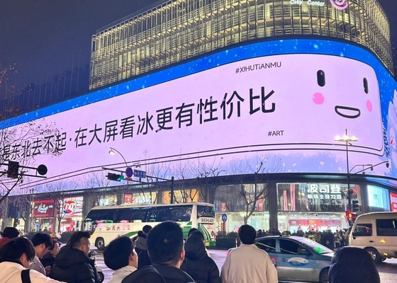 Đấu trường bóng đá ngoài trời đầy màu sắc màn hình LED P10 Độ sáng cao HD 960 * 960mm Billboard