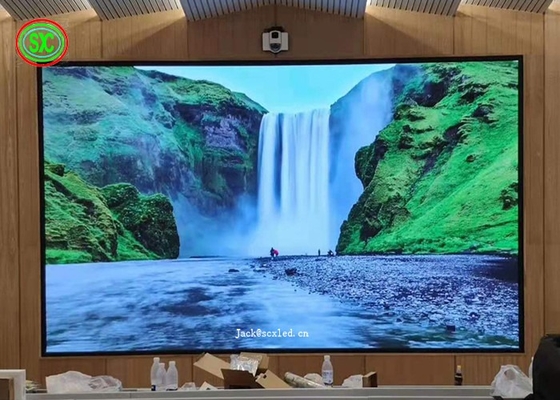 Màn hình LED RGB ngoài trời chống nước Màn hình linh hoạt P4.81 Độ phân giải cao cong