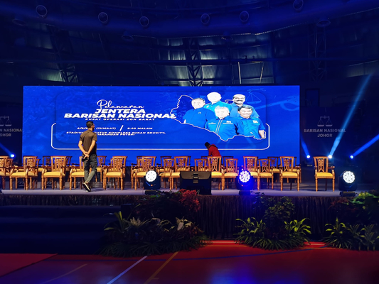P3.91 Indoor LED Display Die-Cast Aluminium Screen Display HD Full Color Stage 500x1000 Cabinet