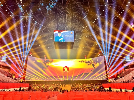 Thiết lập thuê ngoài Full Color LED Wall, High Brightness Modules, Density Dot Up To 62500