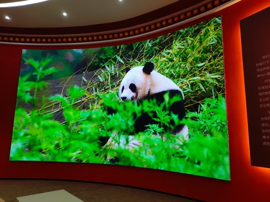 bán nóng Hiệu suất cao quảng cáo trong nhà kỹ thuật số P3.91500x1000mm chống nước màn hình hiển thị LED cho quảng cáo