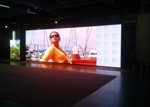 P3.91 Indoor Die-Cast Aluminium/Iron Box LED Display, LED Screen Billboard Wall Mount IP65 chống nước