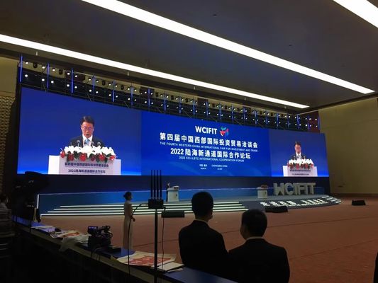 Giá tốt Cho thuê màn hình HD 1R1G1B Nội thất đúc chết nhôm P4 LED bảng hiển thị LED Video Wall trực tuyến