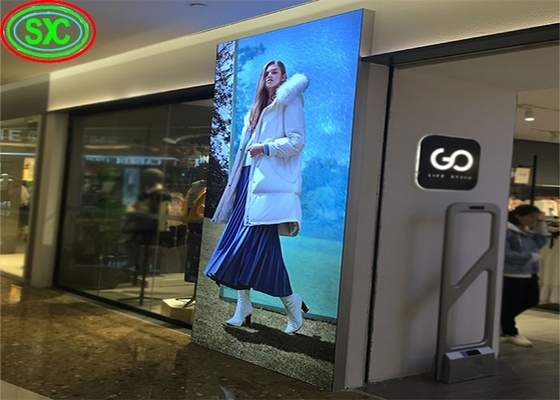 Màn hình Poster LED Aluminium Cabinet với độ phân giải mô-đun 960 * 320 và cấu hình màu 1R1G1B