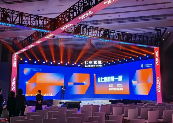 P1.667 Thuê màn hình LED RGB Hệ thống NOVA Tốc độ làm mới cao HD Không kéo bóng