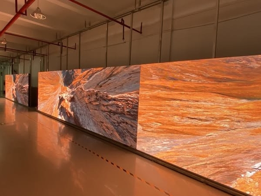 Poster RGB màn hình LED 2.5MM Pixel Pitch Tốc độ làm mới cao 1920HZ Bên trong nhà