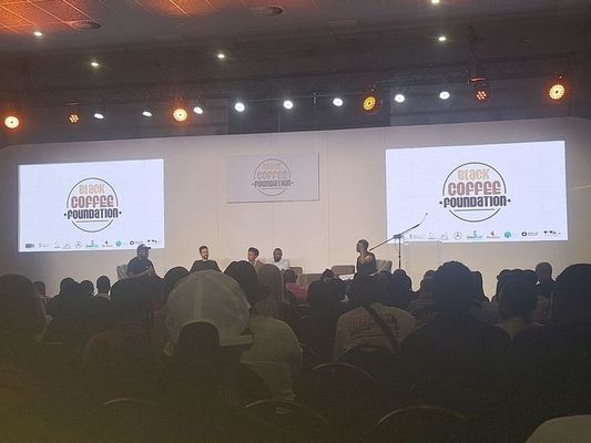 Màn hình LED trong nhà SMD 1/32 Quét độ sáng cao cho Trung tâm thương mại cho thuê 	quảng cáo thương mại màn hình led