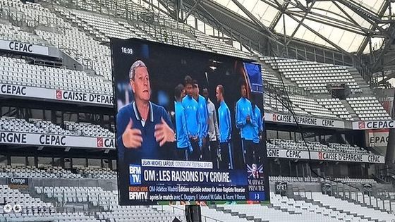 P10 Màn hình màn hình LED ngoài trời 10000dots/sqm 5000cd/m2