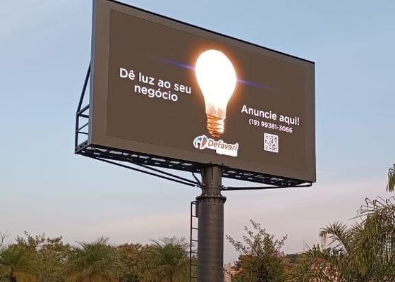 Quảng cáo đường bộ P8 ngoài trời chống nước màn hình video LED đầy màu sắc với chứng chỉ CE RoHS FCC CCC UL