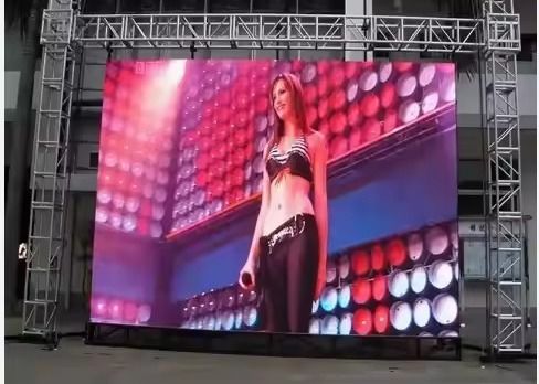 Full color High Definition Outdoor LED Video Wall Featuring Seamless Display Technology phù hợp cho quảng cáo và sự kiện