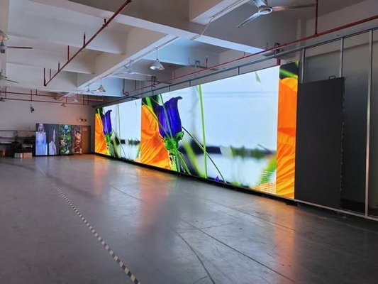 Không thấm nước High Power Fashion P10 HD Super Bright LED Screen Bức tường video phù hợp cho đường phố, trung tâm thương mại, vv