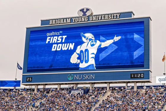 P10 SMD3535 Màn hình quảng cáo ngoài trời LED 10mm Pitch IP67 chống nước