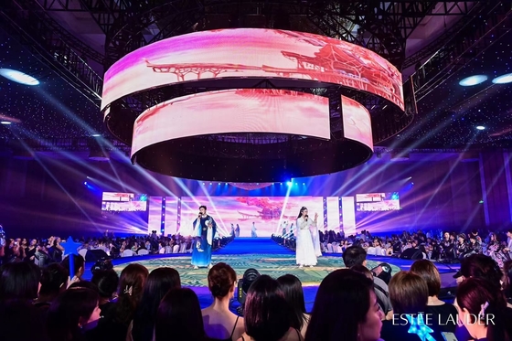 Thuê màn hình nhôm chống nước ngoài HD màn hình LED sân khấu P3 Pitch NOVA