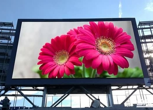 P4 Full Color Indoor LED Video Wall Screen 80 * 40 Module Resolution Bảng quảng cáo
