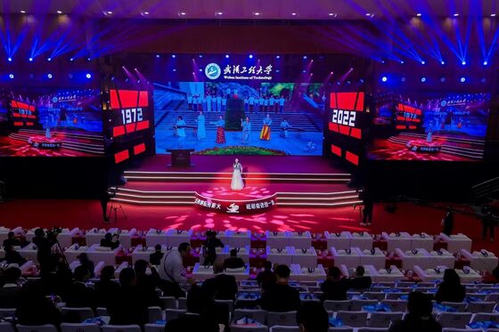 Màn hình LED màu đầy đủ p2.5 trong nhà với cài đặt dễ dàng và thuận tiện cho các phòng họp, rạp chiếu phim và địa điểm biểu diễn
