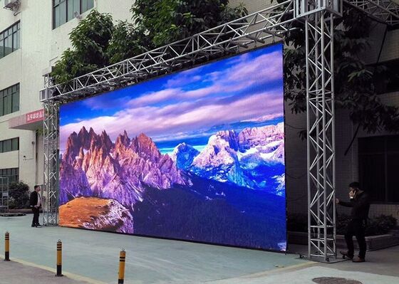 Đèn LED P3.91 Đèn chiếu LED Nội thất / Bên ngoài Đèn LED gắn trên tường 3840hz Tỷ lệ làm mới