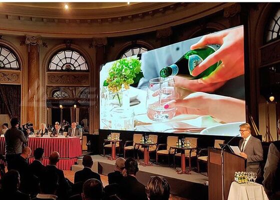 Đèn LED P3.91 Đèn chiếu LED Nội thất / Bên ngoài Đèn LED gắn trên tường 3840hz Tỷ lệ làm mới