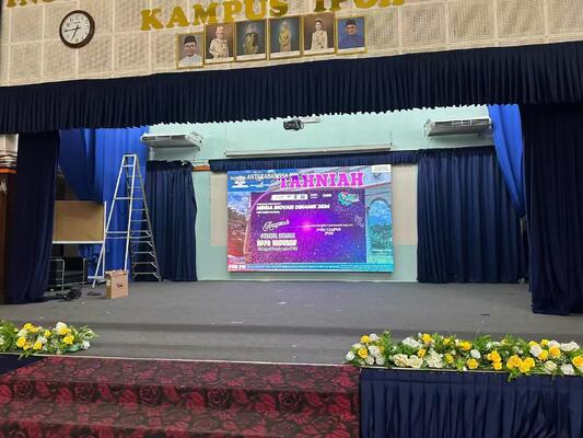 Màn hình LED đầy màu p2.5 trong nhà với kích thước tủ nhỏ gọn và mật độ pixel cao để trình bày trực quan trong nhà chi tiết