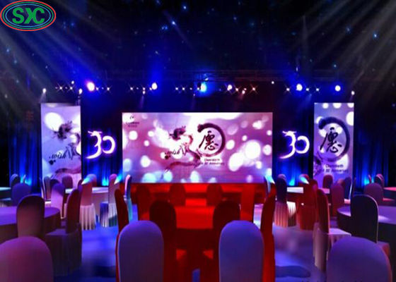 Giá tốt Trong nhà P4 Full Color Treo màn hình LED Video Tường 1/8 Quét bằng nhôm đúc trực tuyến