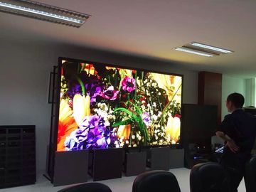 P5 ngoài trời High Definition Full Color Waterproof LED Die-Casting màn hình nhôm với ba năm bảo hành SMD2121