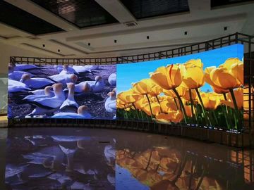 Ticker Board Curved Indoor LED Video Display Module, màn hình màu đầy đủ SMD P4 LED