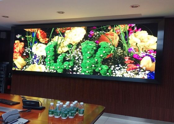 Màn hình LED cho thuê với tủ nhẹ 6,5kg và bảo vệ IP43 lý tưởng cho việc lắp đặt và vận chuyển trong nhà nhanh chóng