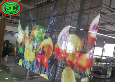 Màn hình LED trong nhà trong suốt P3.9-7.8 Full Color SMD Curved Led Video Wall Glass For Showcase